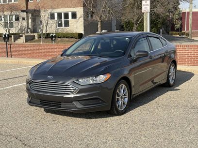 Used 2017 Ford Fusion SE w/ Fusion SE Technology Package