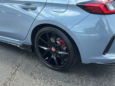 Used 2025 Honda Civic Type R image 9