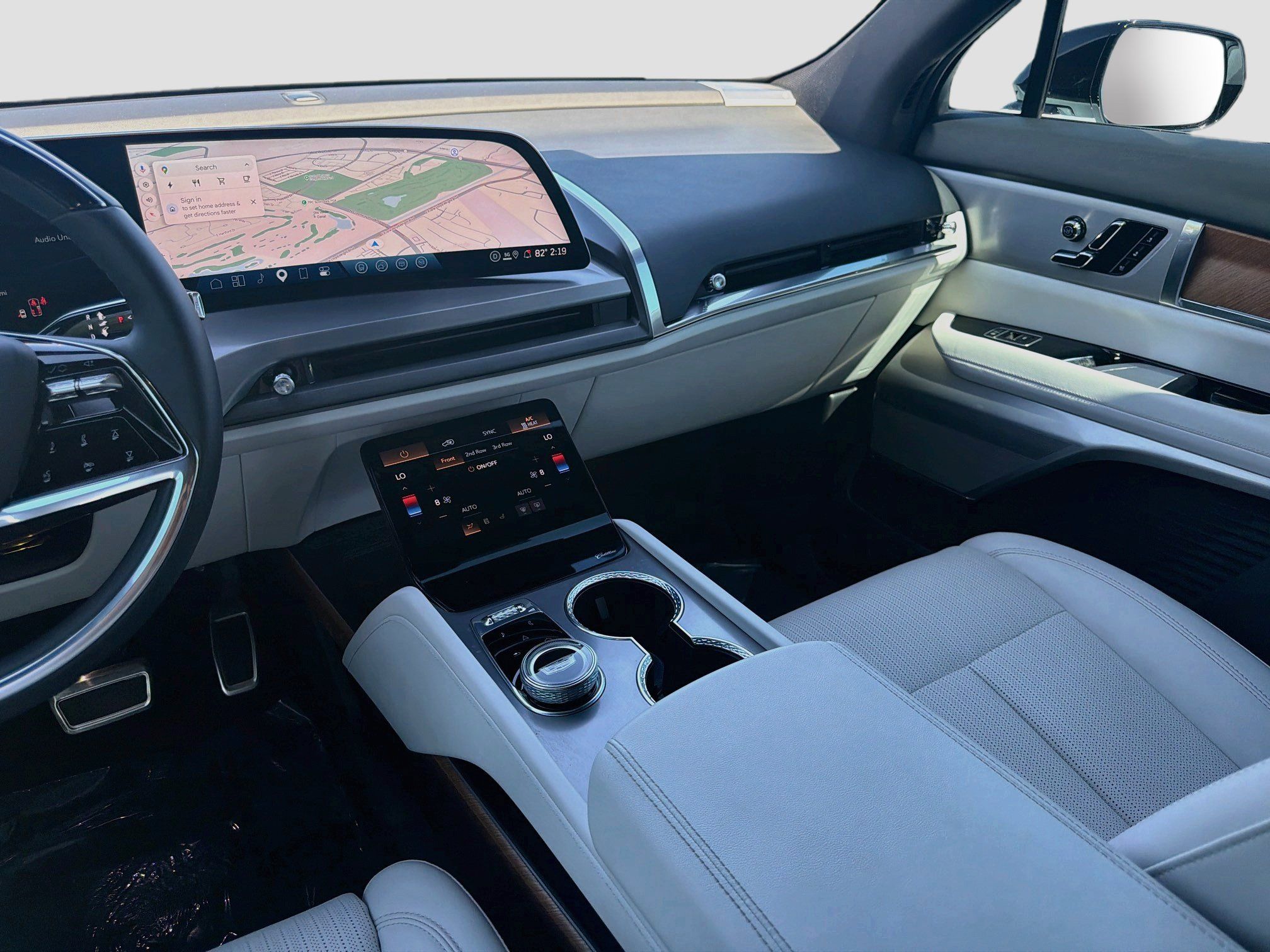 Certified 2026 Cadillac Vistiq Luxury AWD/4WD image 25