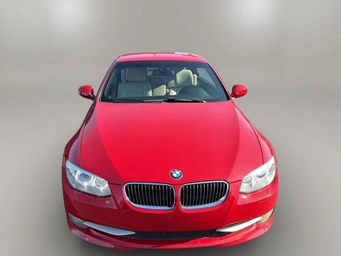 Used 2013 BMW 328i Convertible image 4