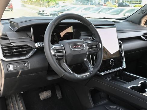 New 2026 GMC Acadia Elevation w/ Black Edition FWD image 17