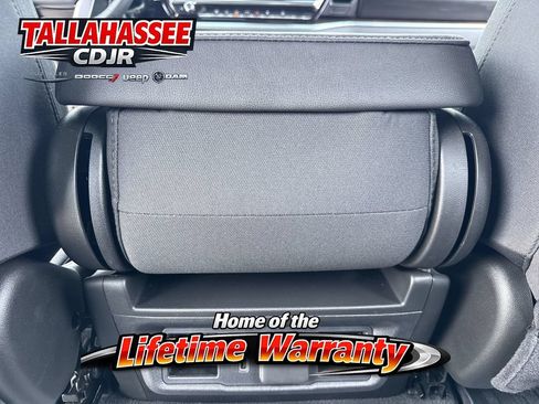 Used 2025 GMC Sierra 2500 SLE AWD/4WD image 38