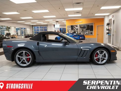 Used 2013 Chevrolet Corvette Grand Sport w/ 3LT Preferred Equipment Group image 11