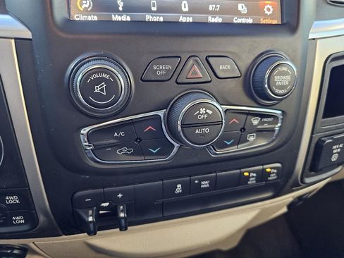 Used 2019 RAM 1500 Big Horn AWD/4WD image 63