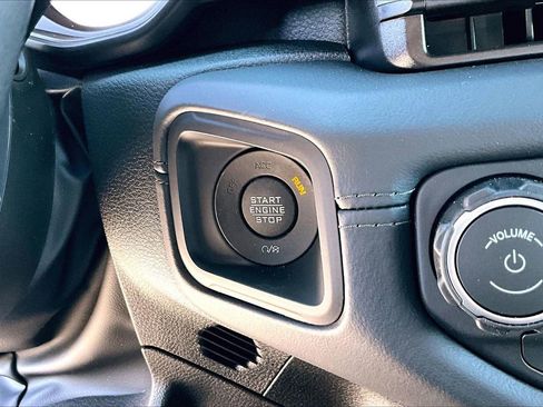 New 2026 Jeep Wrangler Unlimited Sahara AWD/4WD image 18