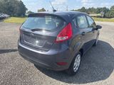 Used 2013 Ford Fiesta SE image 6
