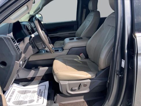 Used 2018 Ford Expedition Limited RWD image 8
