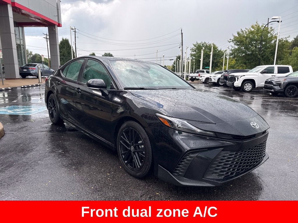 Certified 2025 Toyota Camry SE FWD image 9