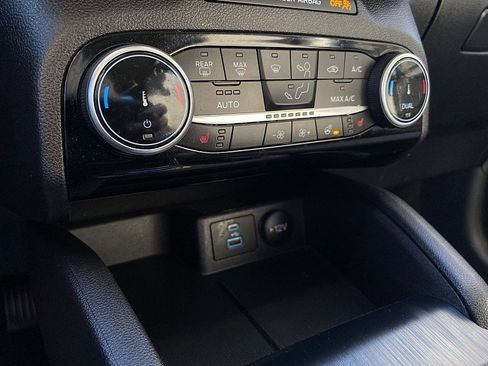 Certified 2022 Ford Escape SE w/ Convenience Package image 45