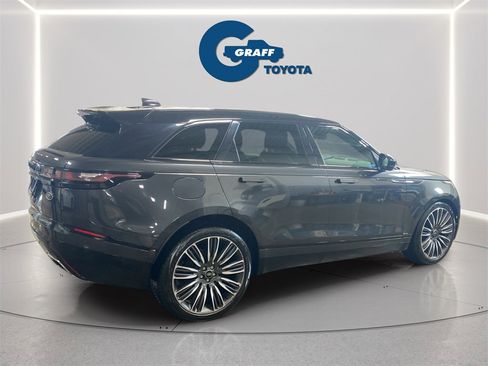 Used 2021 Land Rover Range Rover Velar R-Dynamic S image 8