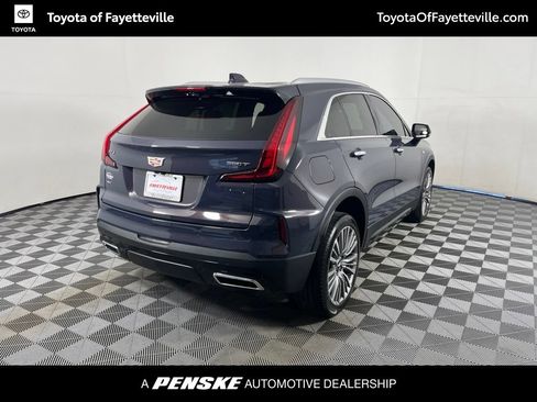Used 2024 Cadillac XT4 Premium Luxury w/ Technology Package AWD/4WD image 7