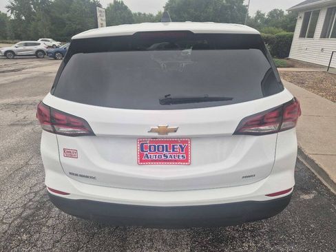 Used 2024 Chevrolet Equinox LS w/ LS Convenience Package AWD/4WD image 4