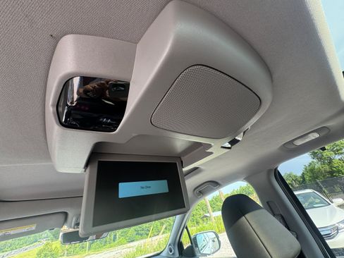 Used 2021 Honda Pilot Elite image 30
