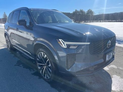 New 2026 Volvo XC90 T8 Ultra w/ Protection Package Premier AWD/4WD image 4