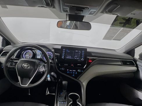 Used 2023 Toyota Camry LE image 29