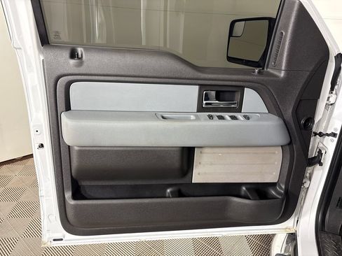 Used 2014 Ford F150 XLT w/ Equipment Group 302A Luxury AWD/4WD image 16