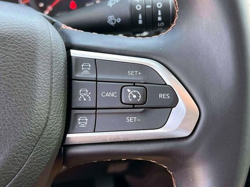 Certified 2022 Jeep Compass Limited image 18