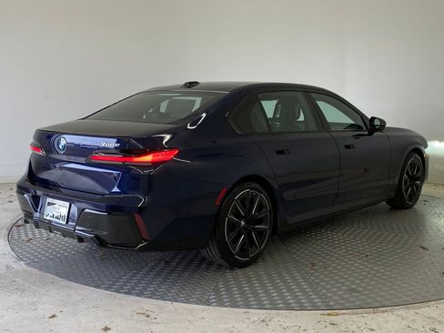 Used 2026 BMW 750e xDrive w/ Executive Package AWD/4WD image 8