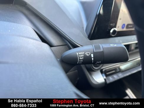 Used 2025 Toyota Prius LE image 20