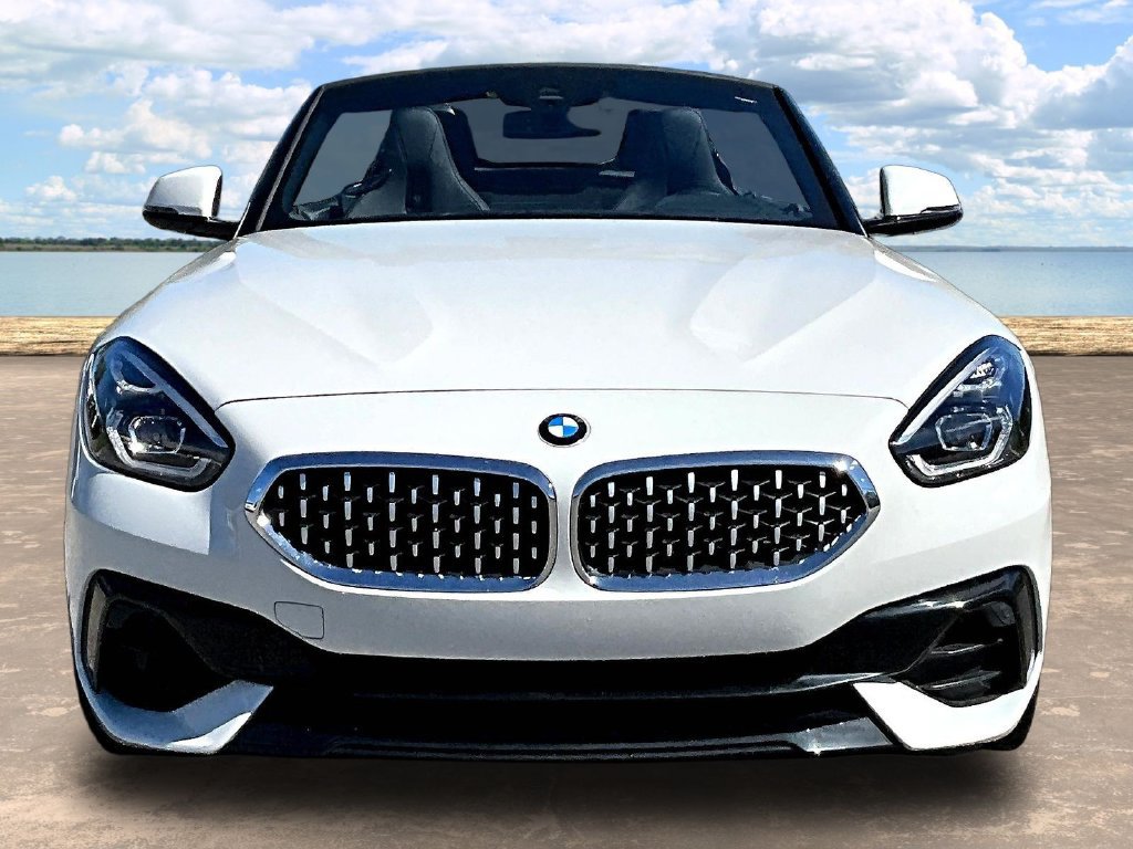 Used 2022 BMW Z4 sDrive30i RWD image 2