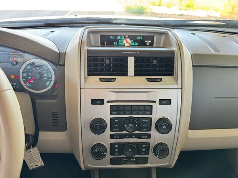 Used 2012 Ford Escape XLT FWD image 13