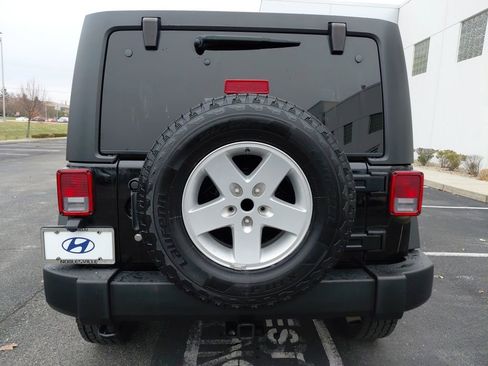 Used 2017 Jeep Wrangler Unlimited Sport w/ Quick Order Package 24S image 9