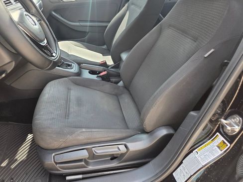 Used 2015 Volkswagen Jetta S w/ Welcome Package FWD image 9