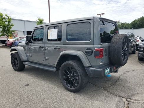 Used 2023 Jeep Wrangler Unlimited Sahara w/ Cold Weather Group AWD/4WD image 4
