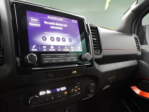 Used 2023 Nissan Frontier Pro-X w/ Pro Convenience Package image 25