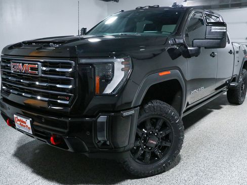 Used 2024 GMC Sierra 2500 AT4 w/ AT4 Premium Plus Package AWD/4WD image 36