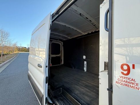 Used 2019 Ford Transit 150 148 Medium Roof image 18