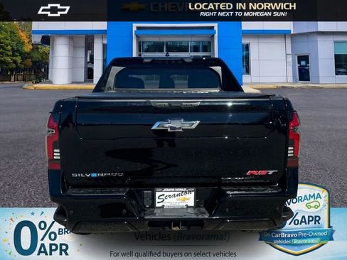Certified 2025 Chevrolet Silverado EV RST AWD/4WD image 6