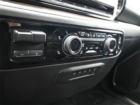 Used 2024 Chevrolet Silverado 2500 LT w/ Convenience Package image 19