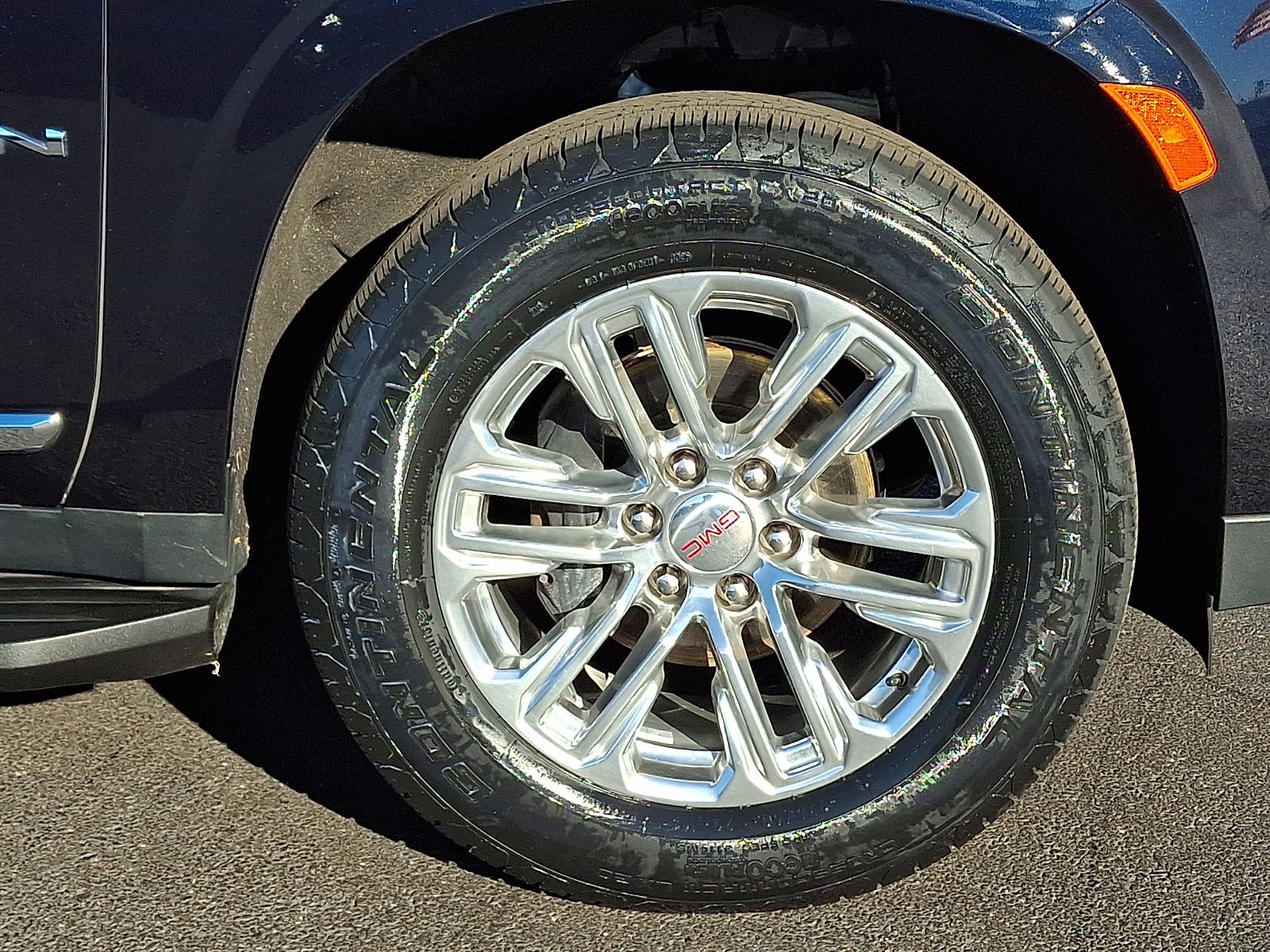Used 2021 GMC Yukon SLT w/ Rear Media and Nav Package AWD/4WD image 8