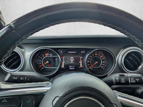 Used 2020 Jeep Wrangler Unlimited Sahara AWD/4WD image 11