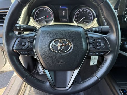 Used 2024 Toyota Camry SE FWD image 15