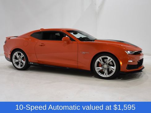 Used 2020 Chevrolet Camaro SS image 3
