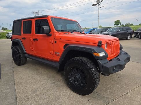 Used 2018 Jeep Wrangler Unlimited Sport S AWD/4WD image 12
