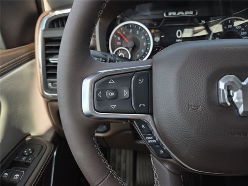New 2026 RAM 1500 Laramie AWD/4WD image 26