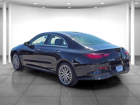 Used 2025 Mercedes-Benz CLA 250 image 4