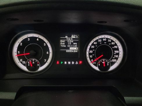 Used 2014 RAM 1500 Express RWD image 23