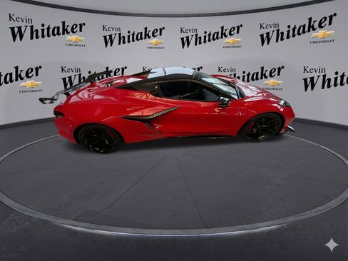 Used 2023 Chevrolet Corvette Z06 w/ Z07 Performance Package RWD image 10
