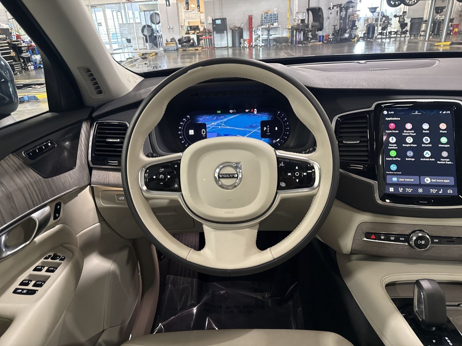 Used 2024 Volvo XC90 B5 Plus AWD/4WD image 16