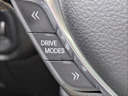 Used 2025 RAM 1500 Laramie w/ Advanced Safety Group II AWD/4WD image 29