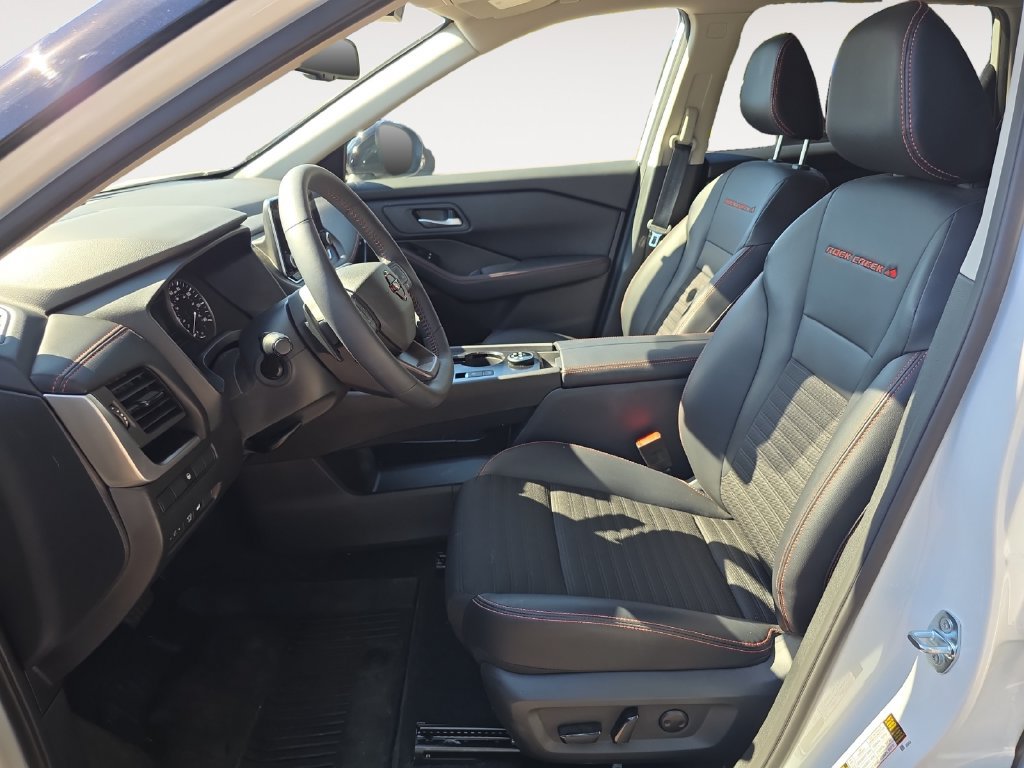 Used 2026 Nissan Rogue SV w/ Rock Creek Premium Package AWD/4WD image 11
