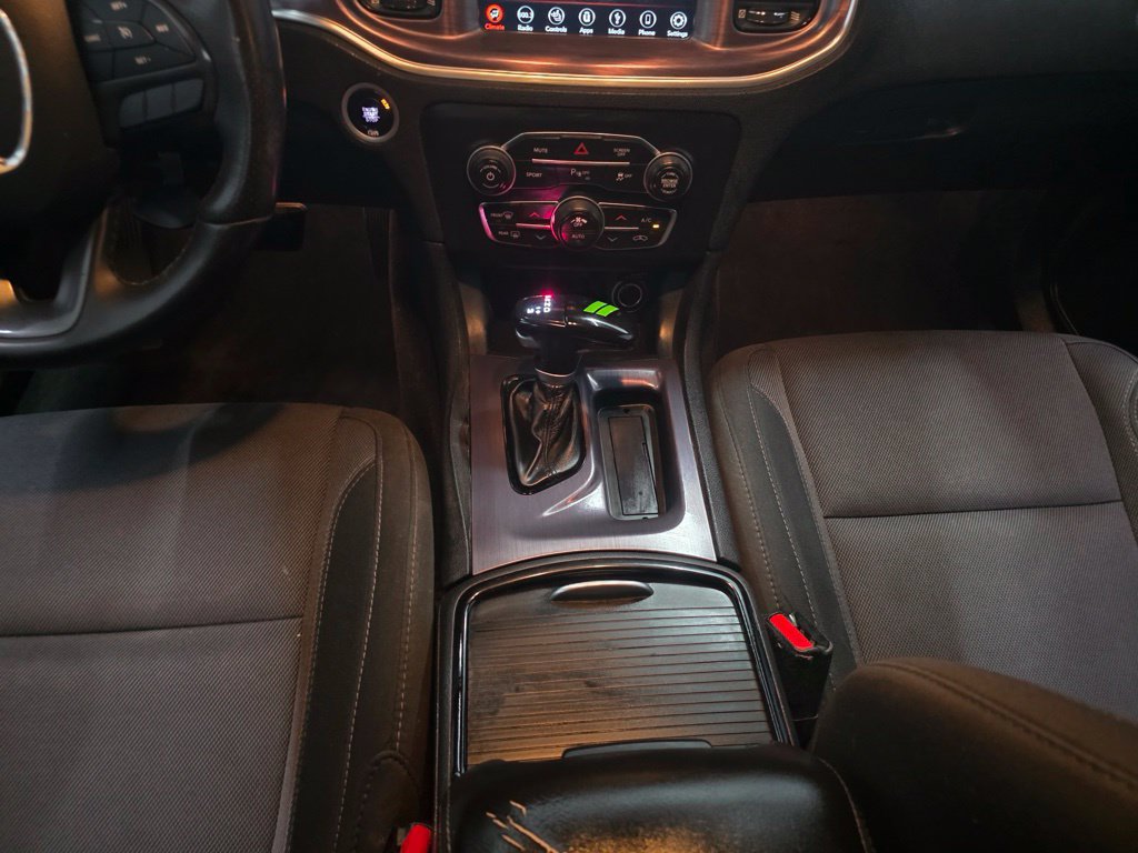 Used 2018 Dodge Charger R/T w/ Blacktop Package RWD image 12