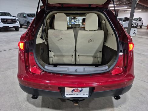 Used 2018 Lincoln MKT AWD image 28