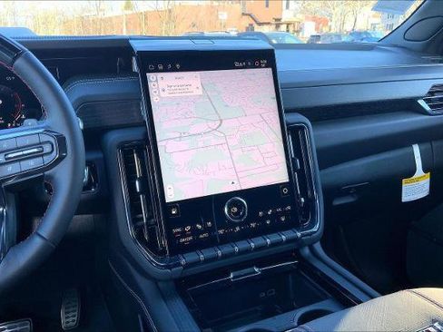 New 2026 GMC Yukon AT4 Ultimate AWD/4WD image 5