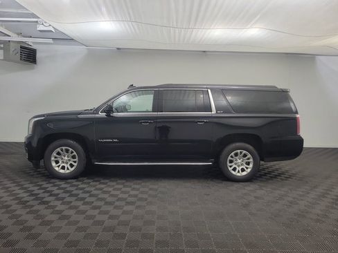 Used 2020 GMC Yukon XL SLT w/ Open Road Package image 2