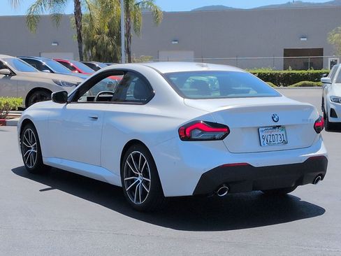 Used 2026 BMW 230i Coupe w/ Convenience Package RWD image 8
